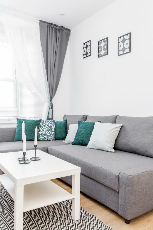 Serviced Apartment /Excel/ Olympic City/ O2 Arena Londra Esterno foto