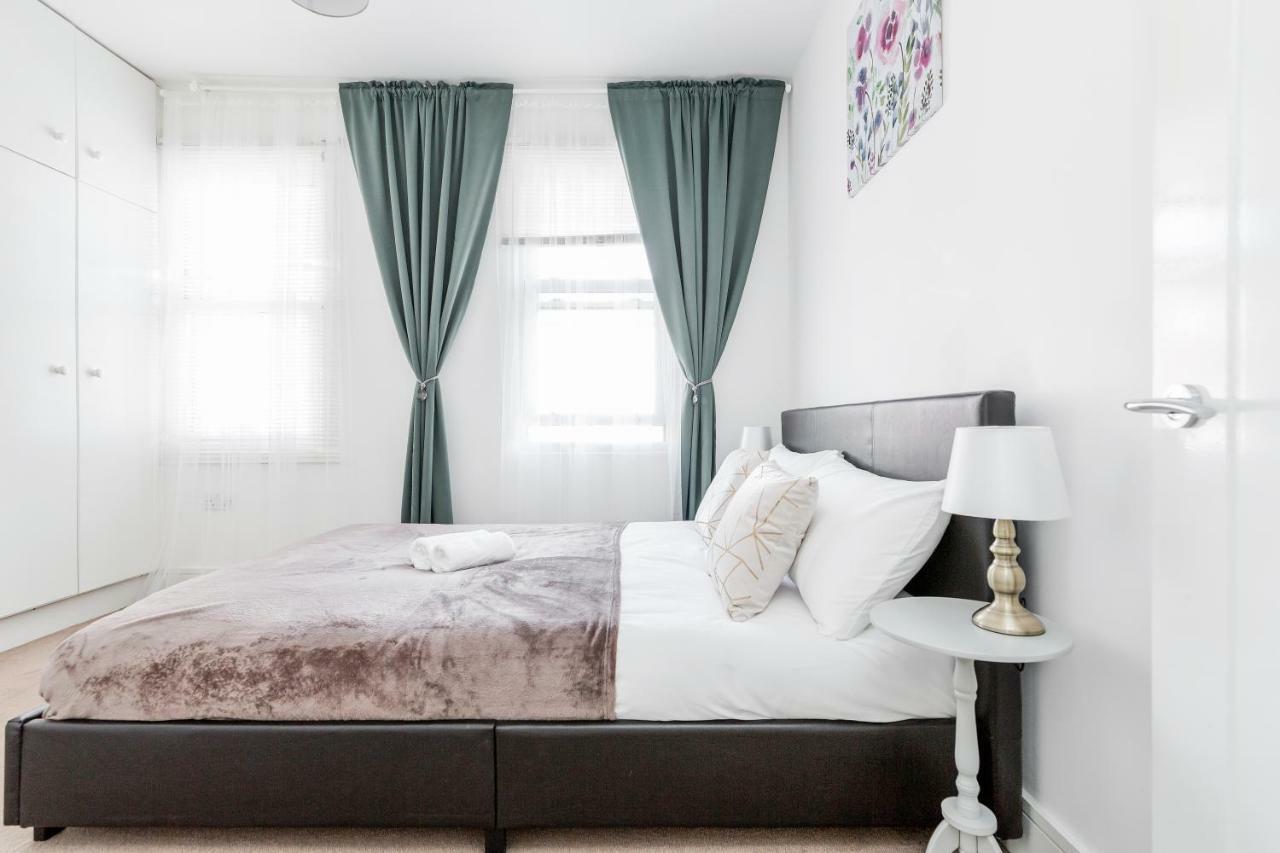 Serviced Apartment /Excel/ Olympic City/ O2 Arena Londra Esterno foto